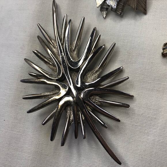 Vintage Lot of 4 Earrings & Brooch Coro Signed Silver Mod MCM Modern Retro - Picture 5 of 14